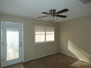 48 Teakwood Ln in Abilene, TX - Foto de edificio - Building Photo