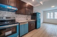 88-56-88162 162nd St