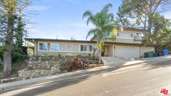 3446 Alginet Dr in Los Angeles, CA - Building Photo - Building Photo