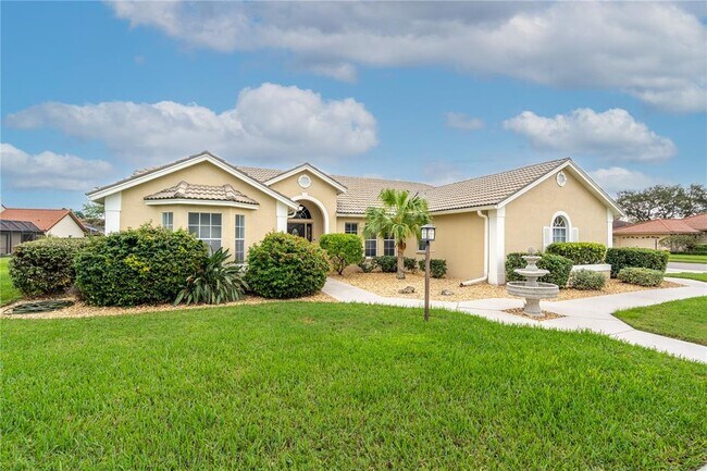 5828 Sandy Pointe Dr in Sarasota, FL - Building Photo - Building Photo