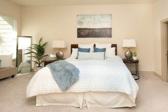 Uptown at St. John's in Jacksonville, FL - Building Photo - Interior Photo