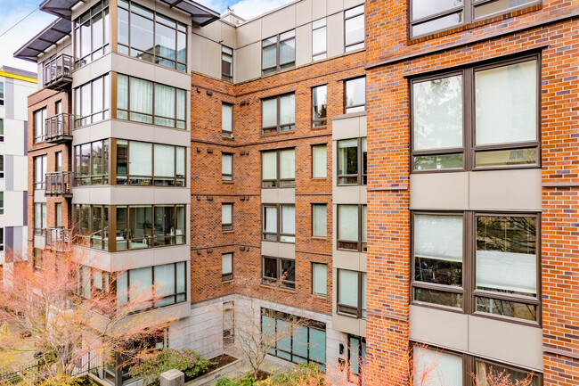 DUNCAN PLACE CONDOMINIUM in Seattle, WA - Building Photo - Building Photo