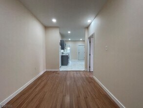 85 Clifton Ave in Newark, NJ - Building Photo - Building Photo