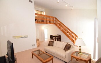 802 Stratford Dr, Unit 38 in State College, PA - Foto de edificio - Building Photo