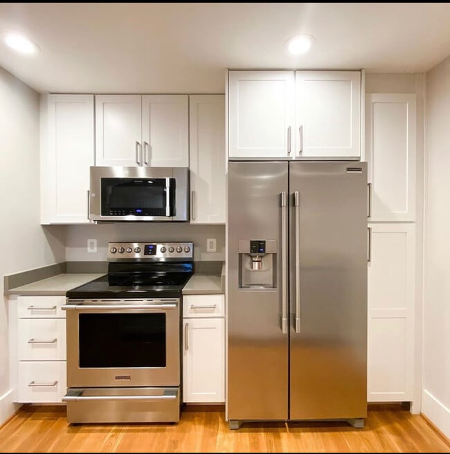 521 Kennedy St NW, Unit 1