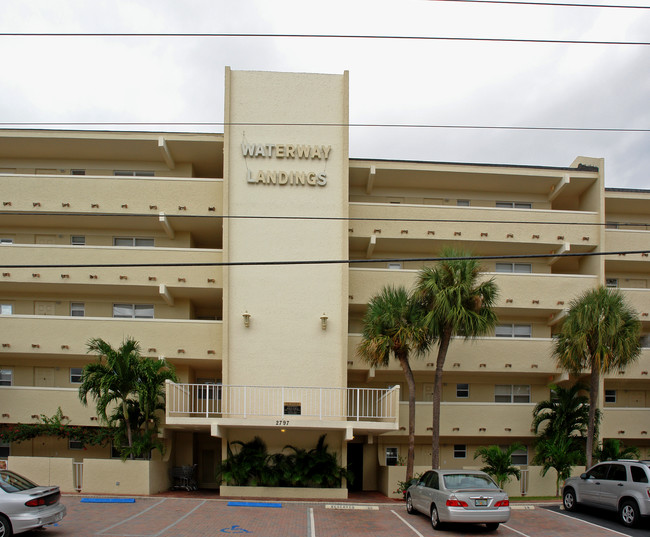 Waterway Landings in Fort Lauderdale, FL - Building Photo - Building Photo