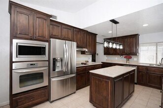 5334 Heather Glen Dr in Garland, TX - Building Photo - Building Photo