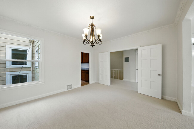 1722 Quesada Ave in San Francisco, CA - Building Photo - Building Photo