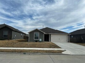 1814 Fergus Dr in Ponder, TX - Building Photo