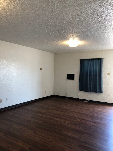 510 E 1st St, Unit 510 in Portales, NM - Building Photo - Building Photo
