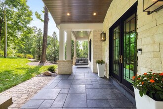 306 Pinecrest Rd NE in Atlanta, GA - Foto de edificio - Building Photo