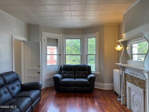 2347 17th St in Troy, NY - Building Photo - Building Photo