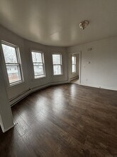 219 Grove St in Bridgeport, CT - Building Photo - Building Photo