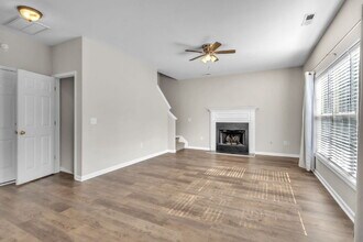 513 Walkingstick Way in Simpsonville, SC - Building Photo - Building Photo