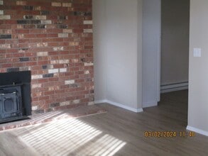 631 N 13th St in Elma, WA - Building Photo - Building Photo