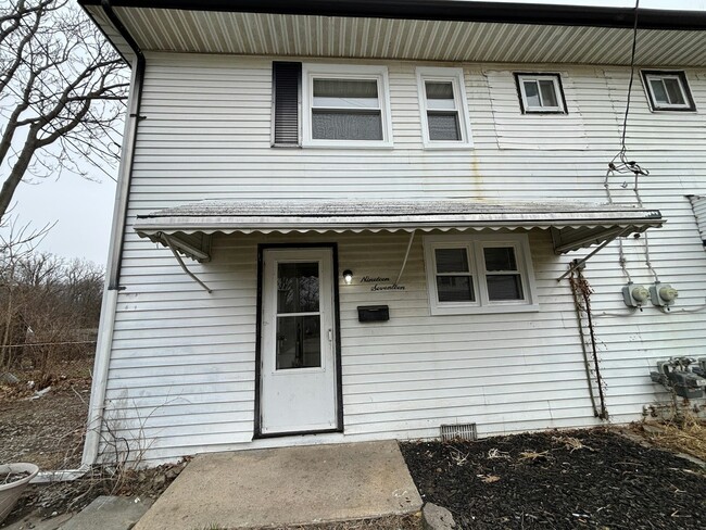 1917 Eagle Ct in Westland, MI - Building Photo - Building Photo