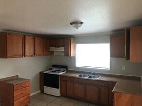 3624 E Osborne Ave in Tampa, FL - Building Photo - Building Photo