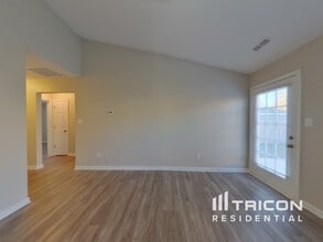 2744 Fairstone Ave in Charlotte, NC - Building Photo - Building Photo