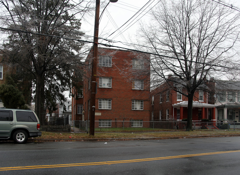 3319 Martin Luther King Jr Ave SE in Washington, DC - Building Photo