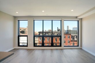 244 Hanover St, Unit 210 in Boston, MA - Building Photo - Building Photo