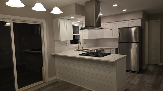 property at 545 Meadow Ct
