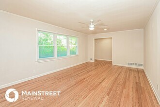 1512 Knollwood Terrace in Decatur, GA - Foto de edificio - Building Photo