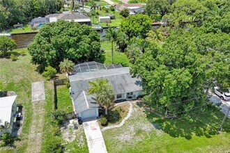 1837 Marina Cir in North Fort Myers, FL - Building Photo - Building Photo