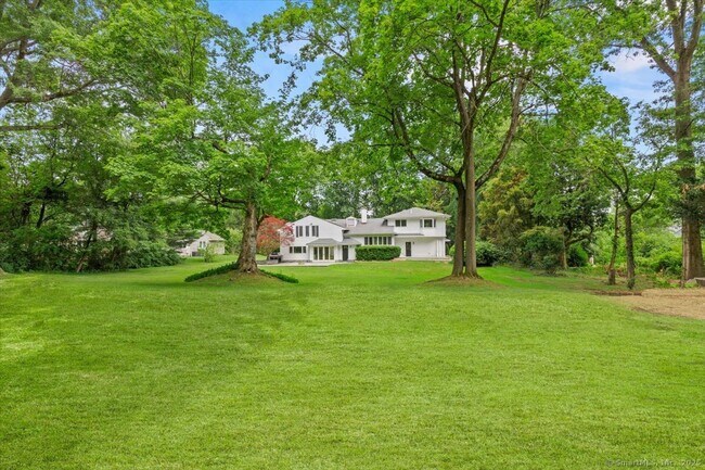 10 Bowman Dr in Greenwich, CT - Building Photo - Building Photo