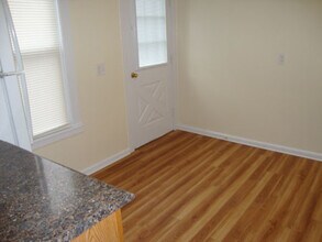 522 E Market St, Unit 522 in Mercer, PA - Building Photo - Building Photo