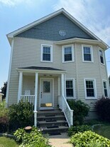53 Pettaconsett Ave in Warwick, RI - Building Photo