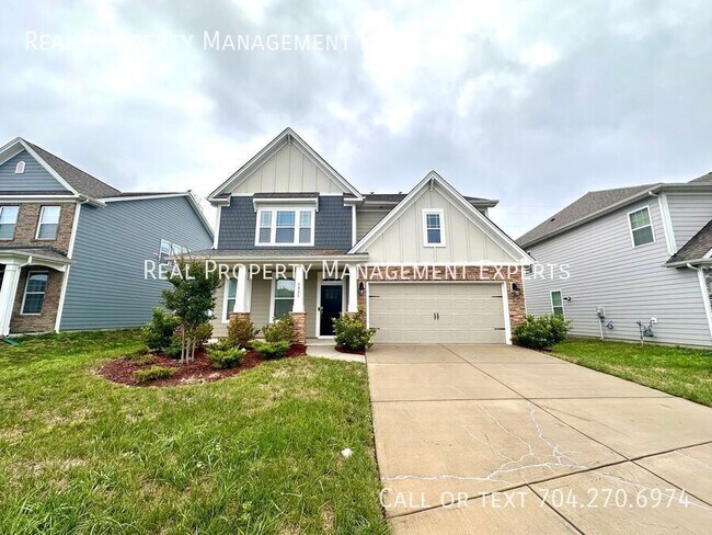 6029 Whitechapel Ct in Charlotte, NC - Building Photo - Building Photo