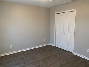 238 E King St in Jackson, TN - Building Photo - Building Photo