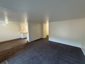 3808 Iberis St NE in Salem, OR - Building Photo - Building Photo