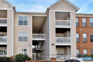 280 Riverbend Dr in Charlottesville, VA - Building Photo