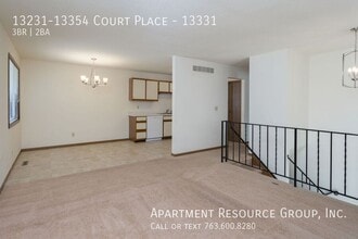13231-13354 Court Pl in Burnsville, MN - Building Photo - Building Photo