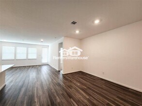 7230 Greenbriar Bnd Ct in Cypress, TX - Building Photo - Building Photo