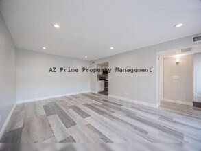 2674 N 43rd Ave in Phoenix, AZ - Building Photo - Building Photo