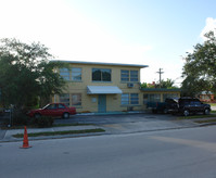 Croissant Park Apartments in Fort Lauderdale, FL - Building Photo - Building Photo