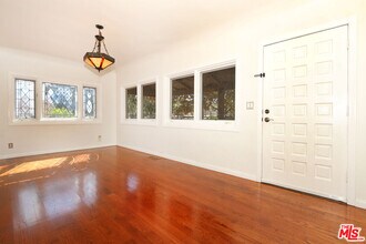 1609 Capistrano Ave in Glendale, CA - Building Photo - Building Photo