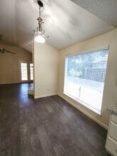 3835 Brookwind Dr in La Porte, TX - Building Photo - Building Photo