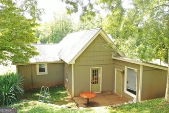135 Airport Rd in Baldwin, GA - Building Photo - Building Photo