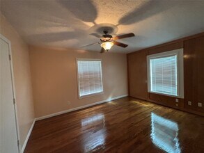 1104 Margot St in La Marque, TX - Building Photo - Building Photo