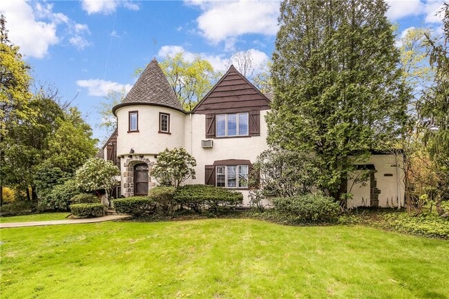 property at 44 Graham Rd