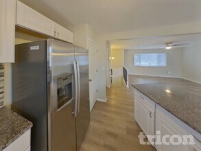 4985 Montebello Dr, Unit Private in Colorado Springs, CO - Building Photo - Building Photo