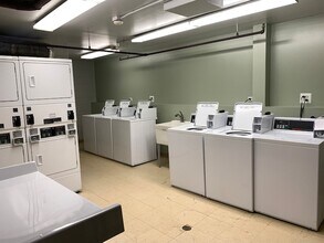 3 Villa Verde Dr in Buffalo Grove, IL - Foto de edificio - Building Photo