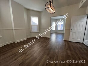 6401 S Eberhart Ave in Chicago, IL - Building Photo - Building Photo