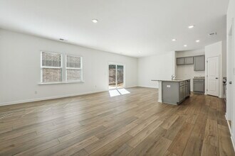 633 Groover St in Ball Ground, GA - Building Photo - Building Photo