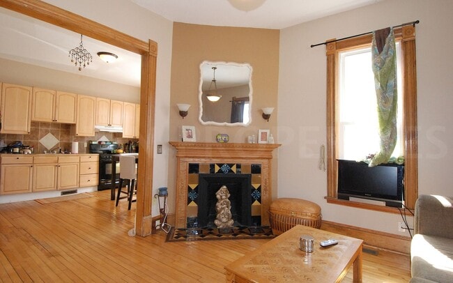 property at 2533 Lyndale Ave S