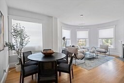 471 Washington St in Brookline, MA - Building Photo