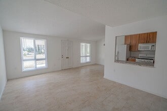 26751 Whispering Leaves Dr in Santa Clarita, CA - Building Photo - Building Photo